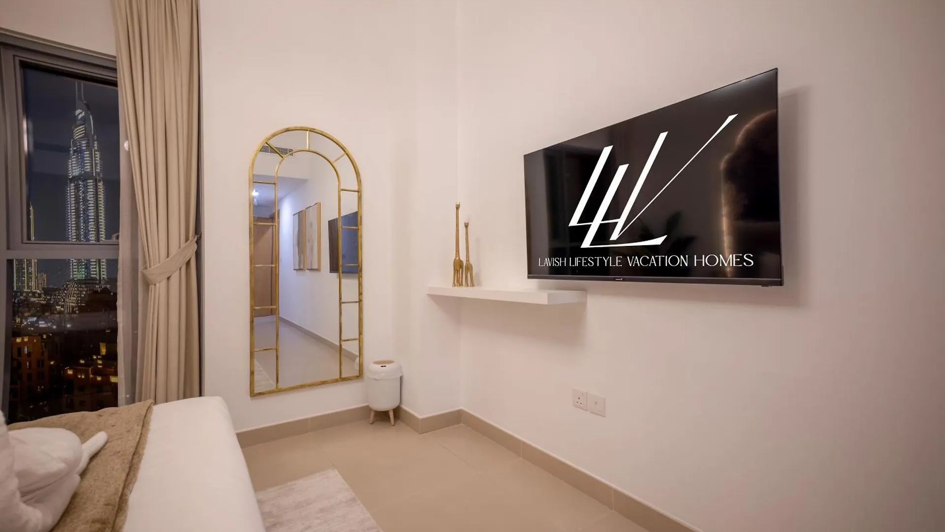 Apartment Lavish Saafe House With Full Burj Khalifa View From All Rooms - Amazing Balcony Setup - Infinity Pool - Near Dubai Mall Downtown United Arab Emirates