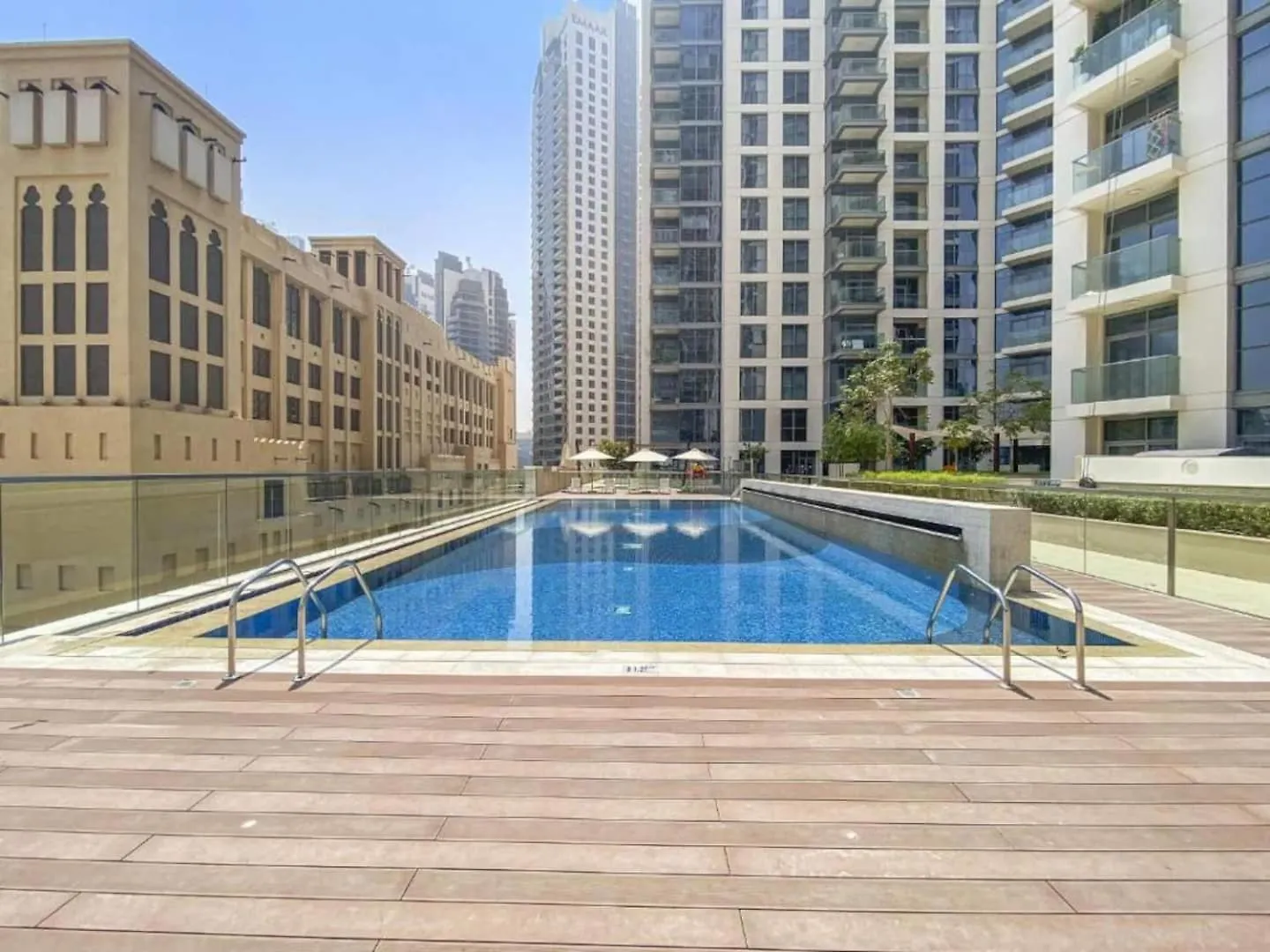 Lavish Saafe House With Full Burj Khalifa View From All Rooms - Amazing Balcony Setup - Infinity Pool - Near Dubai Mall Downtown